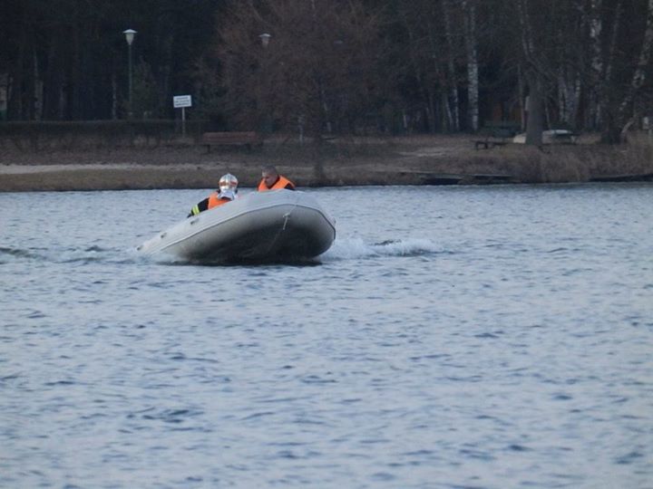 Výcvik s motorovým člunem 24.2.2014 004