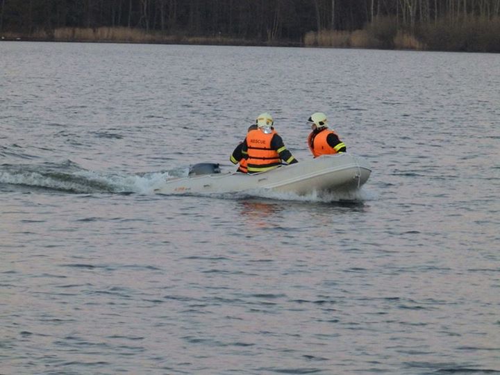 Výcvik s motorovým člunem 24.2.2014 008