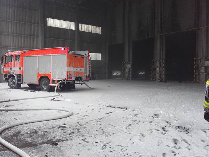 Požár ve firmě Ecorec 26.4.2016 001