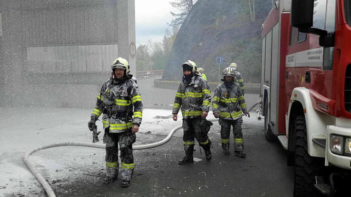 Požár ve firmě Ecorec 26.4.2016 009